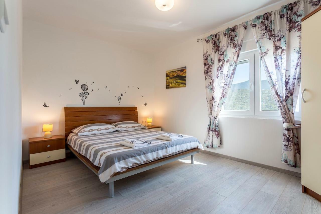 Čisla House Luce With Pool 아파트 외부 사진